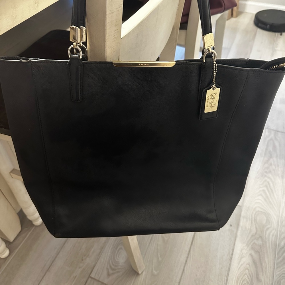 Coach Madison Saffiano Leather Tote Bag